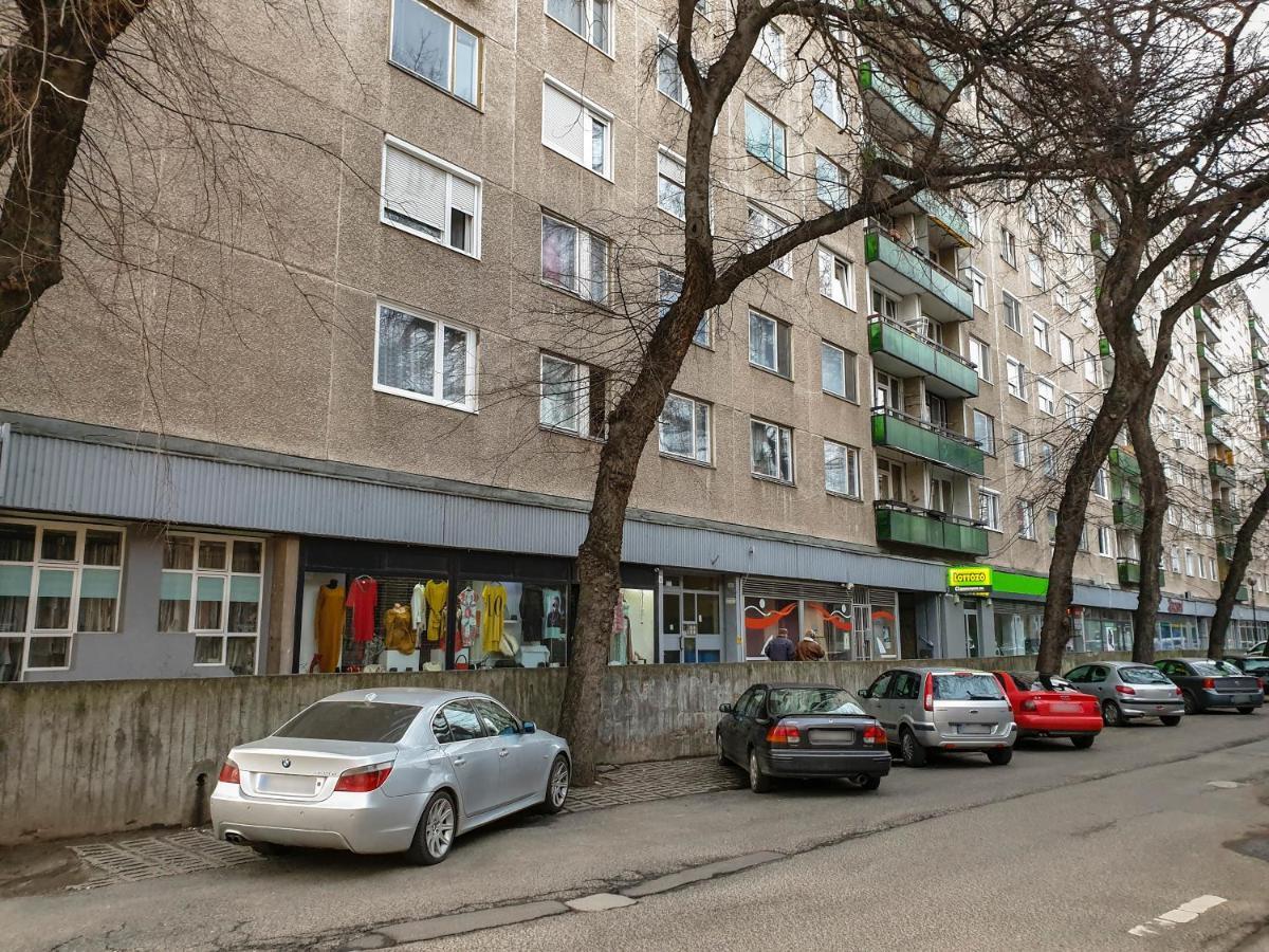 Aweshome City Apartment - 3 Bedrooms And Free Parking Ντέμπρετσεν Εξωτερικό φωτογραφία