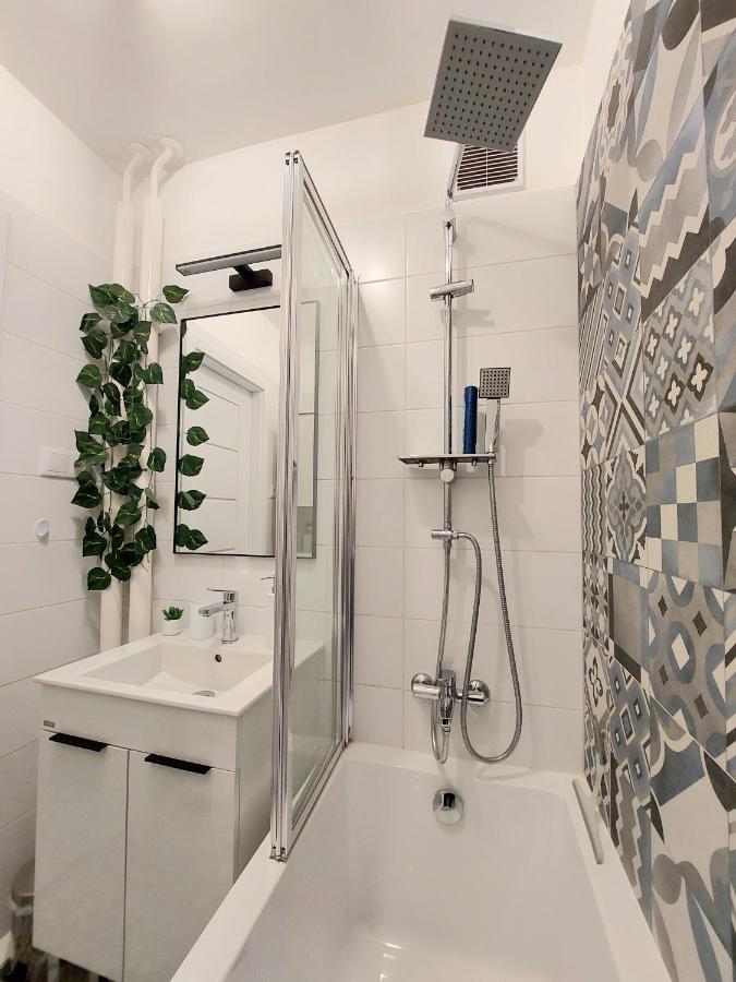 Aweshome City Apartment - 3 Bedrooms And Free Parking Ντέμπρετσεν Εξωτερικό φωτογραφία