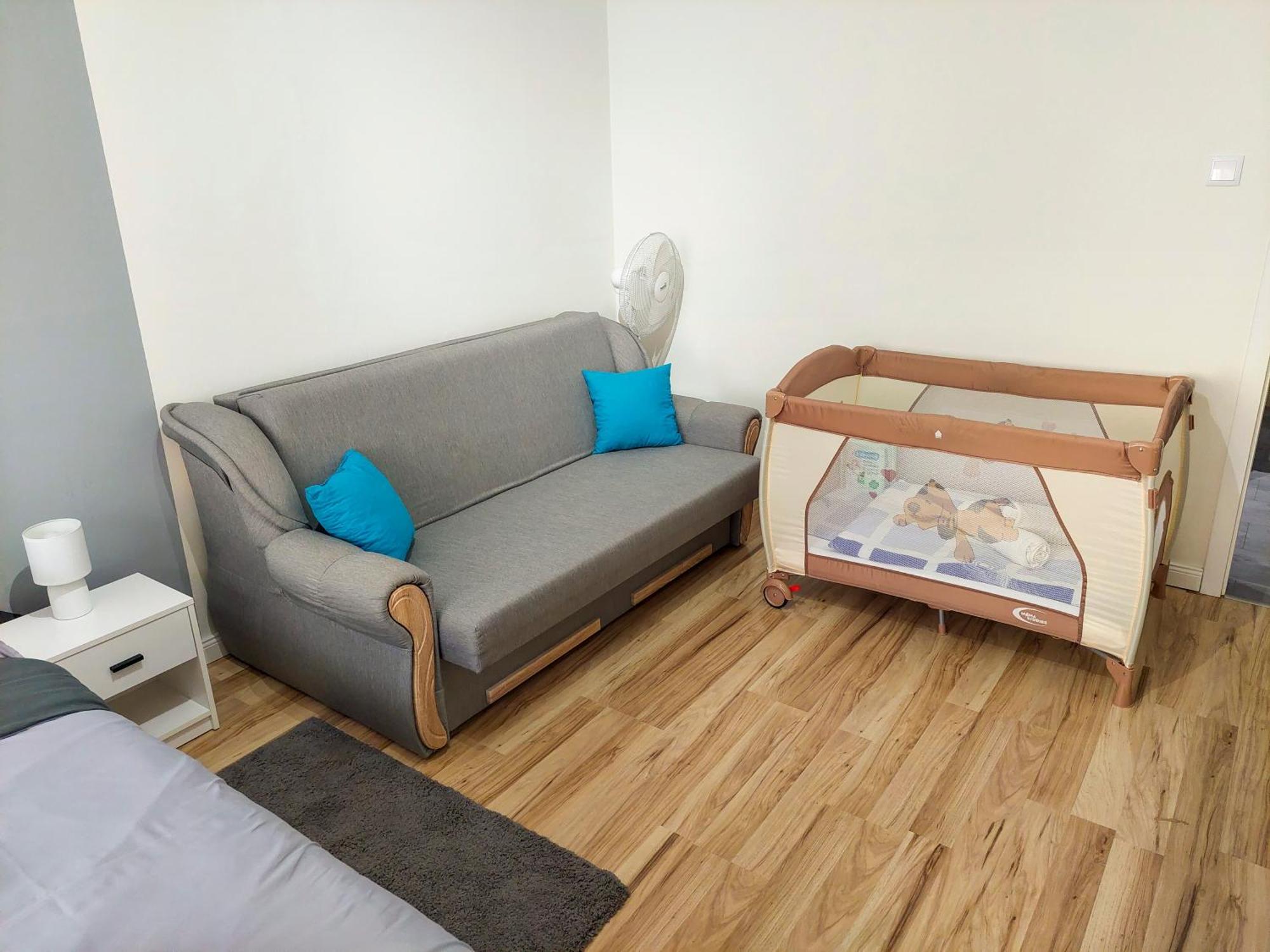 Aweshome City Apartment - 3 Bedrooms And Free Parking Ντέμπρετσεν Εξωτερικό φωτογραφία