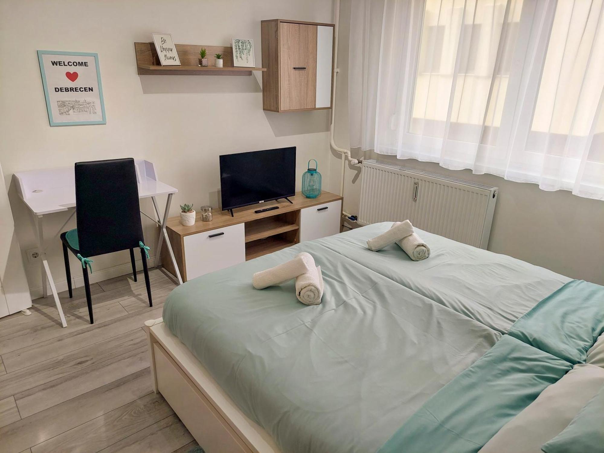 Aweshome City Apartment - 3 Bedrooms And Free Parking Ντέμπρετσεν Εξωτερικό φωτογραφία